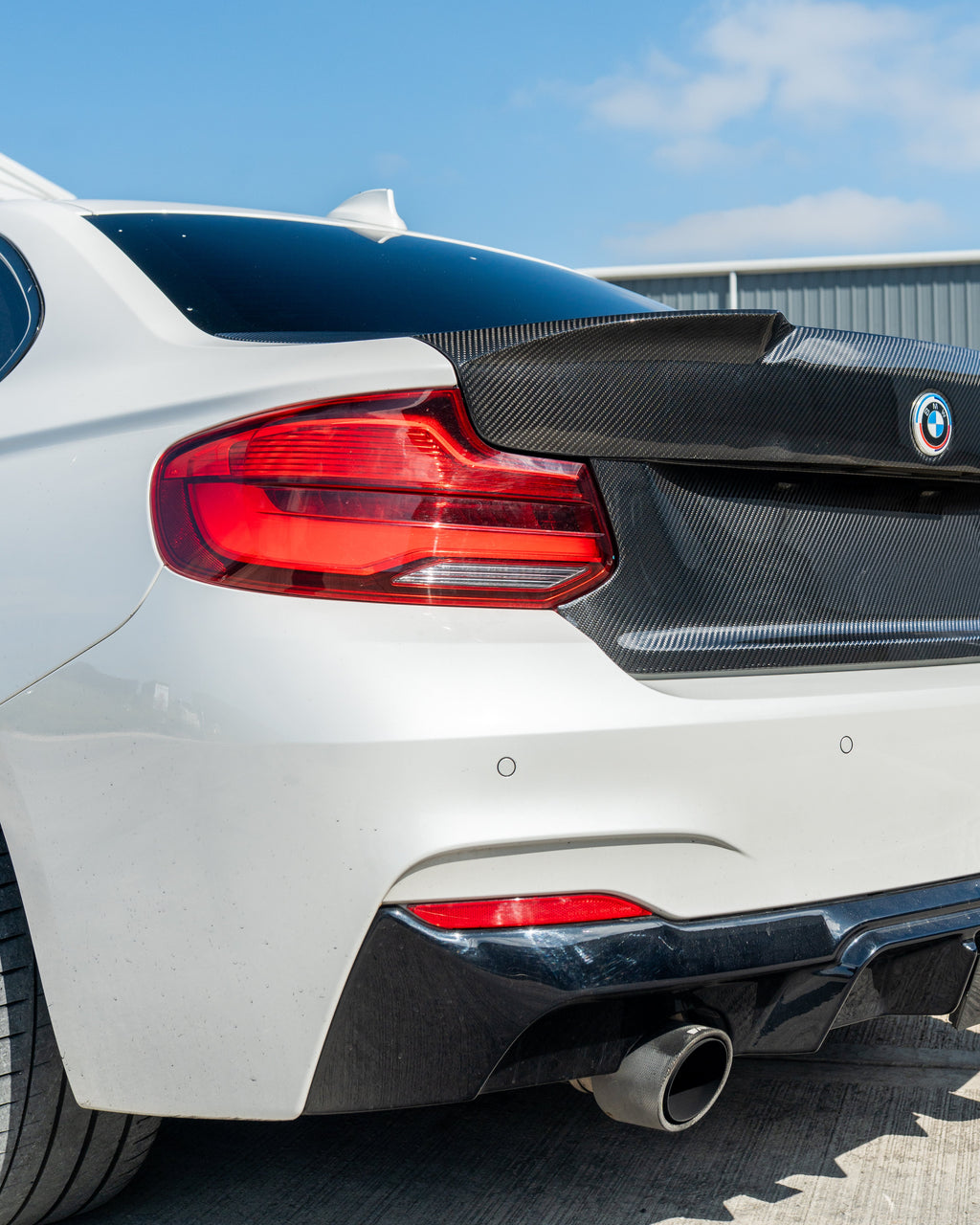 BMW M2 / M2C F87 & F22 2 SERIES CARBON FIBRE BOOTLID