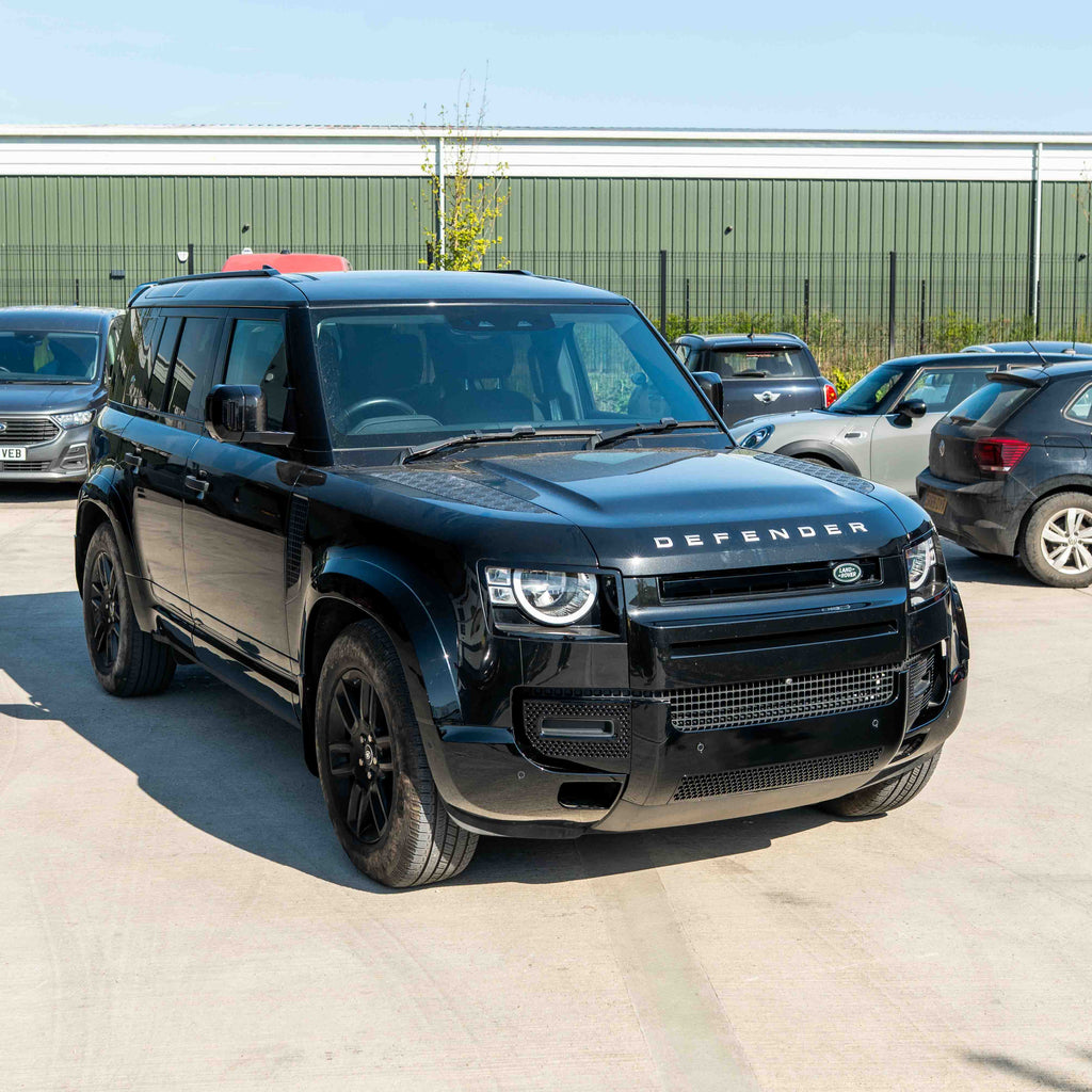 LAND ROVER DEFENDER L663 110 & 90 FRONT AND REAR GLOSS BLACK MIDDLE TRIM PACK