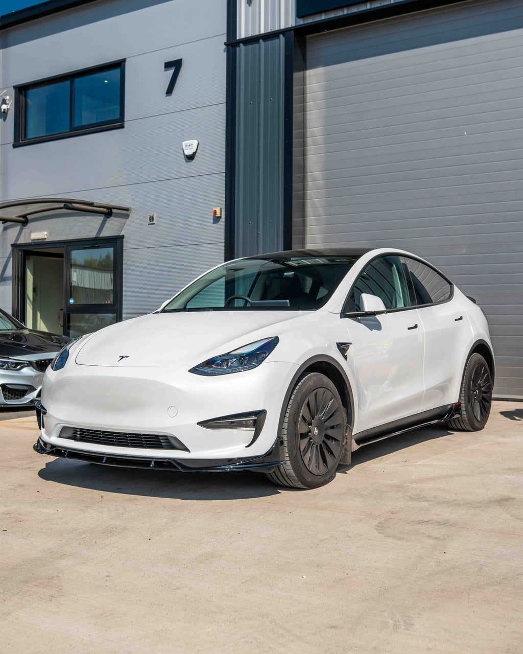 TESLA MODEL Y MK1 2020-2025 FULL GLOSS BLACK KIT
