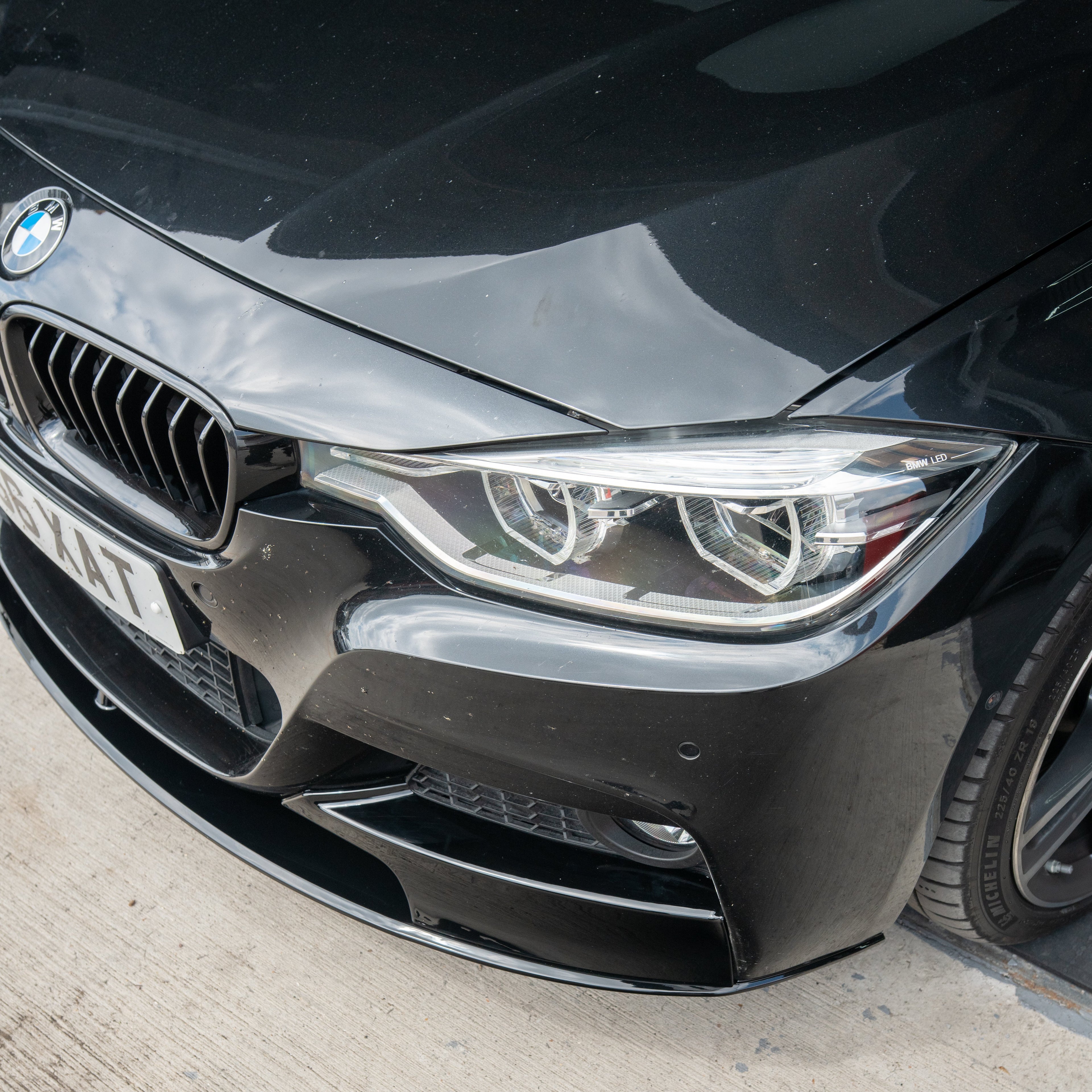 BMW 3 SERIES F30/F31 GLOSS BLACK SPLITTER - MP STYLE