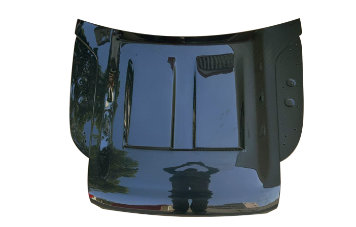 Land Rover Defender MK5 Khan Style Carbon Fibre Bonnet (2020+) / DAS