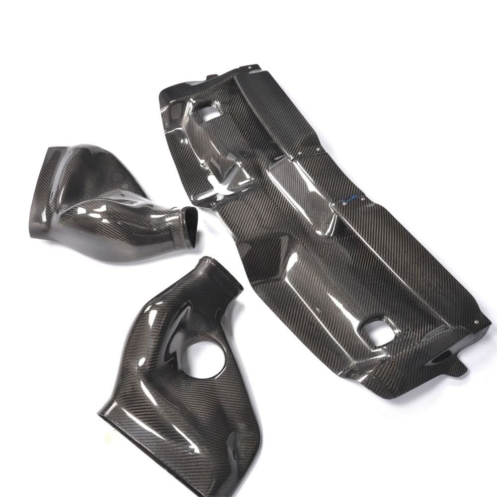 Dry Carbon Induction Cover for Mercedes Benz W204 C63