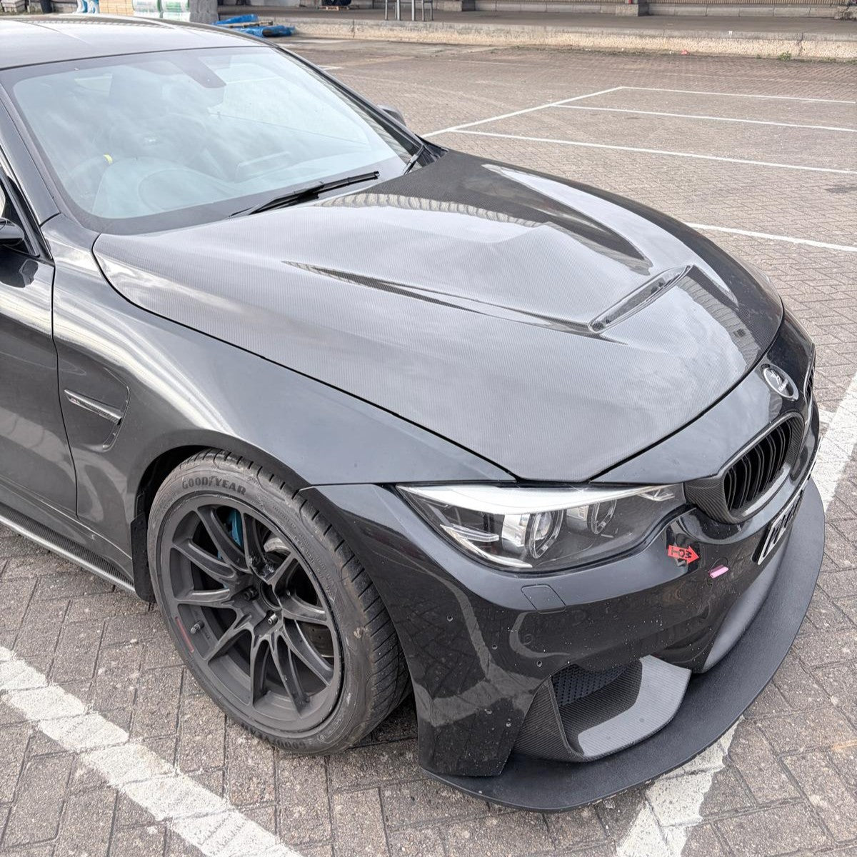 GTS Style Carbon Fibre Bonnet for BMW F80 M3 F82 F83 M4 14-20