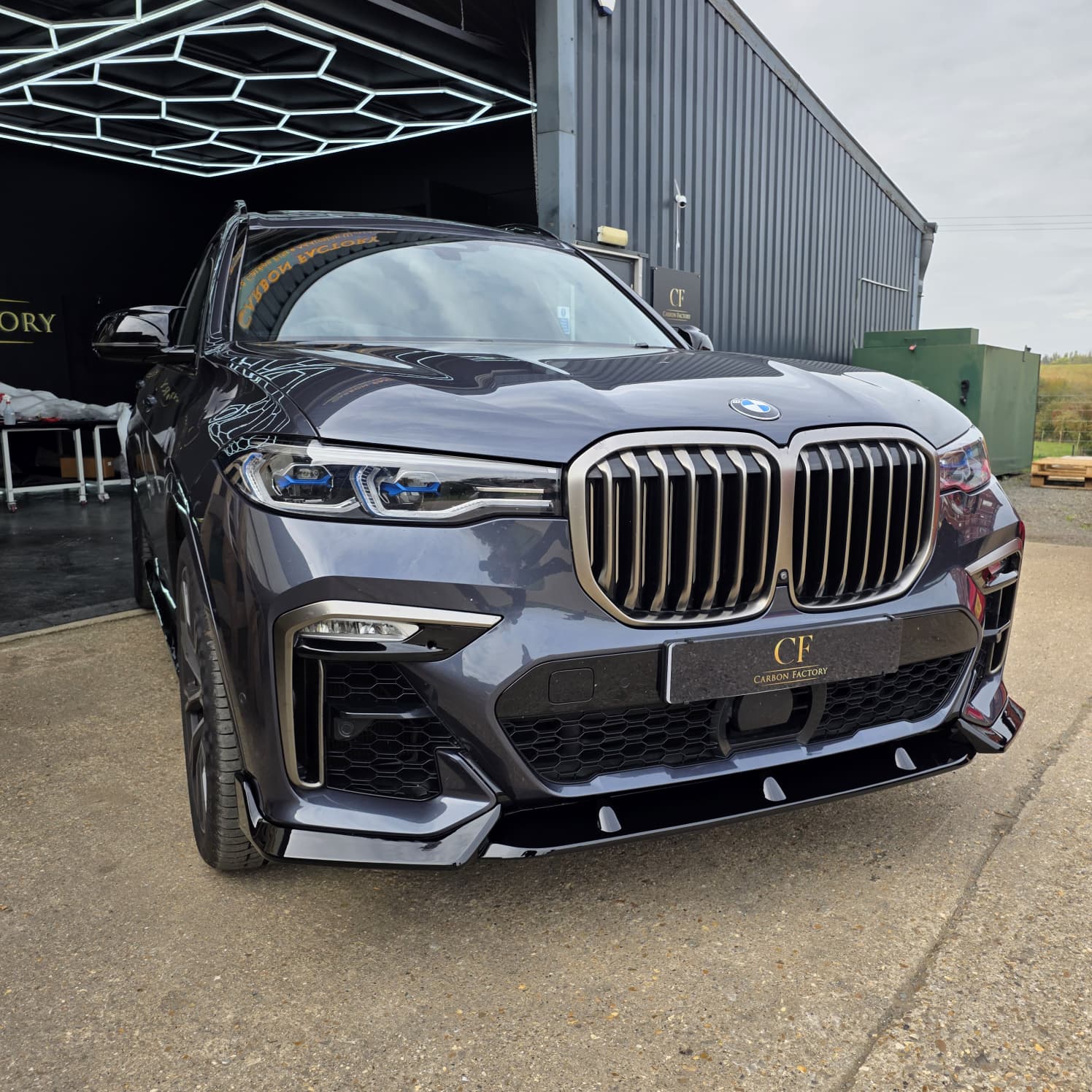 Gloss Black Kit Style A for BMW G07 X7 19-22