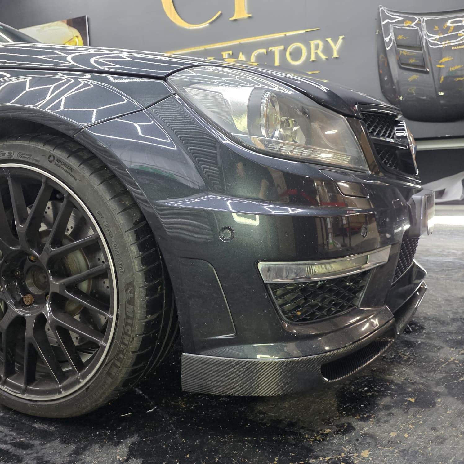 A Style Carbon Fibre Front Splitter for Mercedes Benz W204 C63 Facelift 12-14