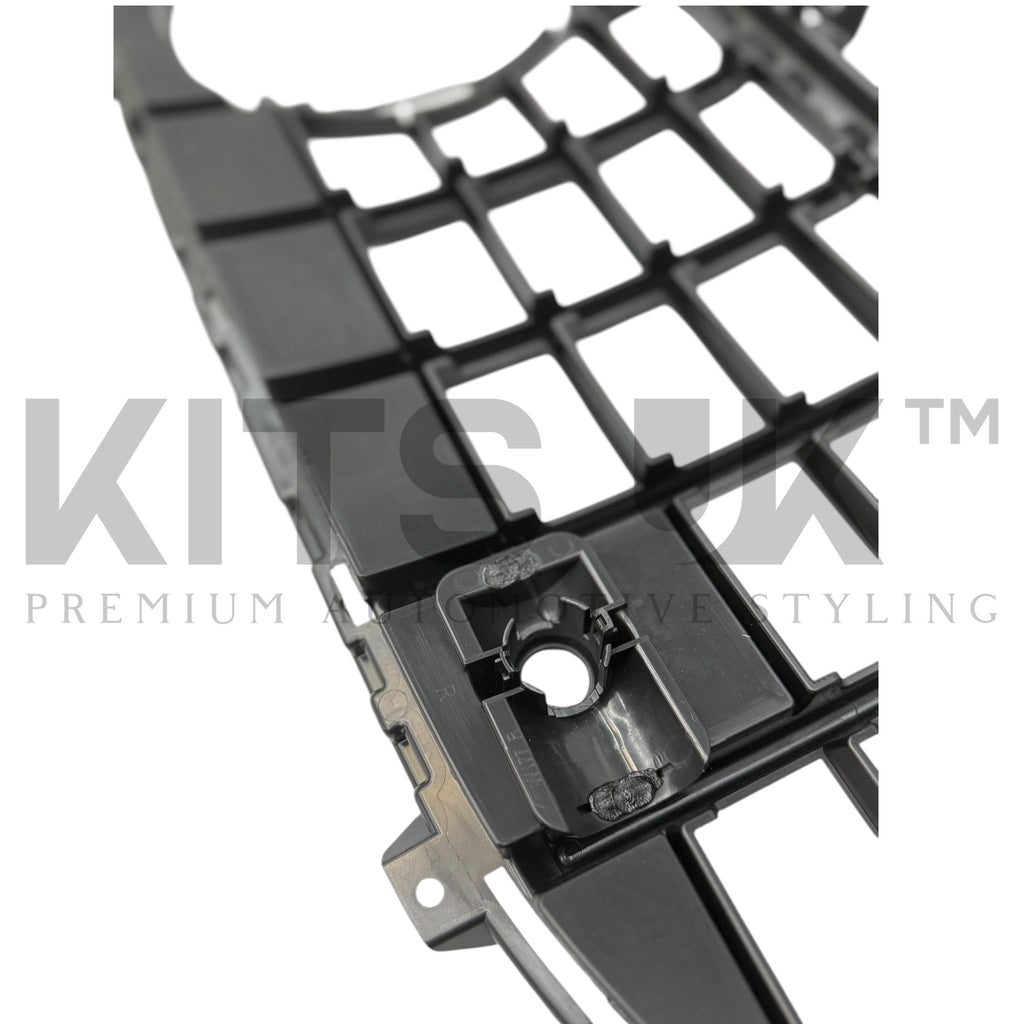 Mercedes W177A35 LCI Panamericana Grille Gloss Black & Chrome