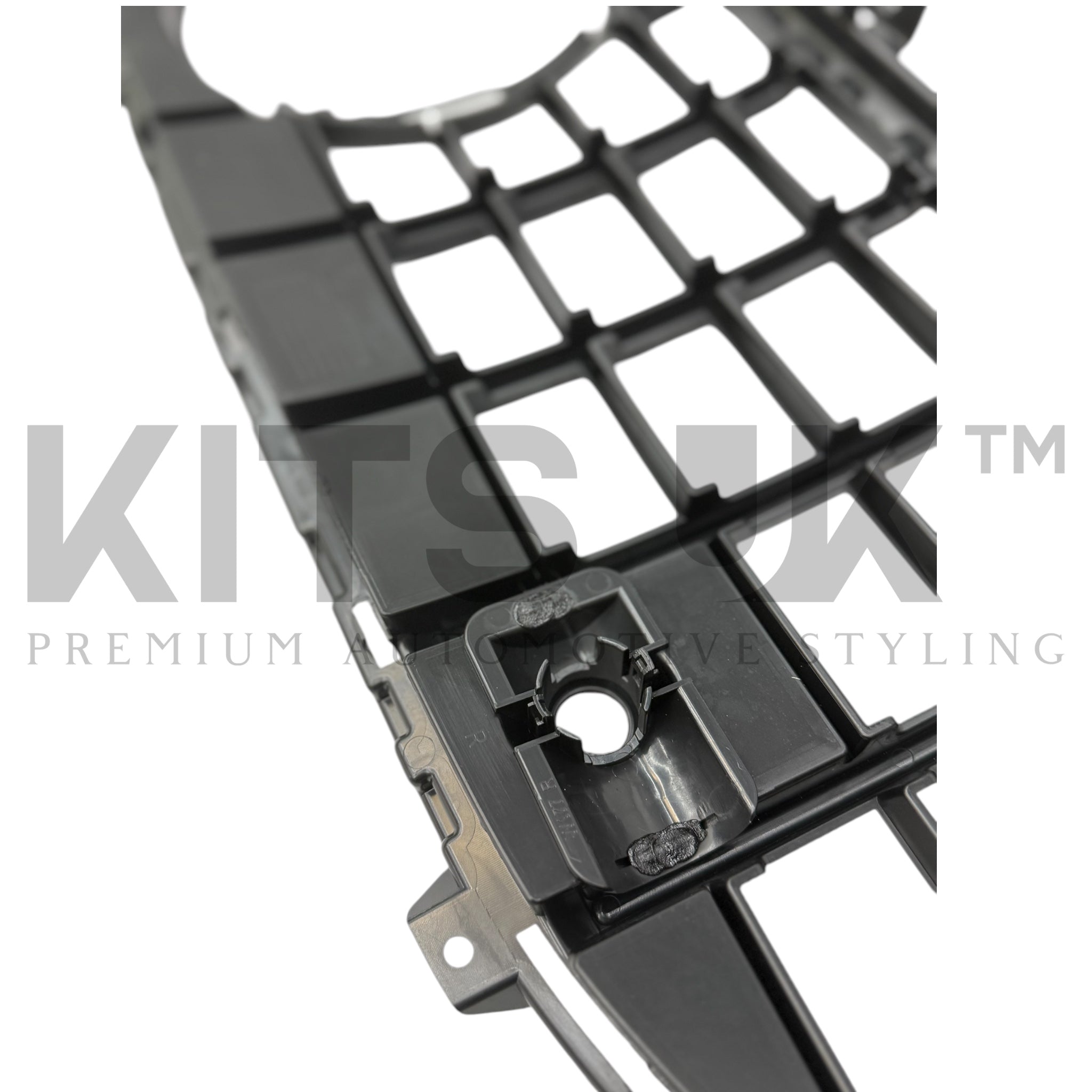 Mercedes W177A35 LCI Panamericana Grille Gloss Black & Chrome