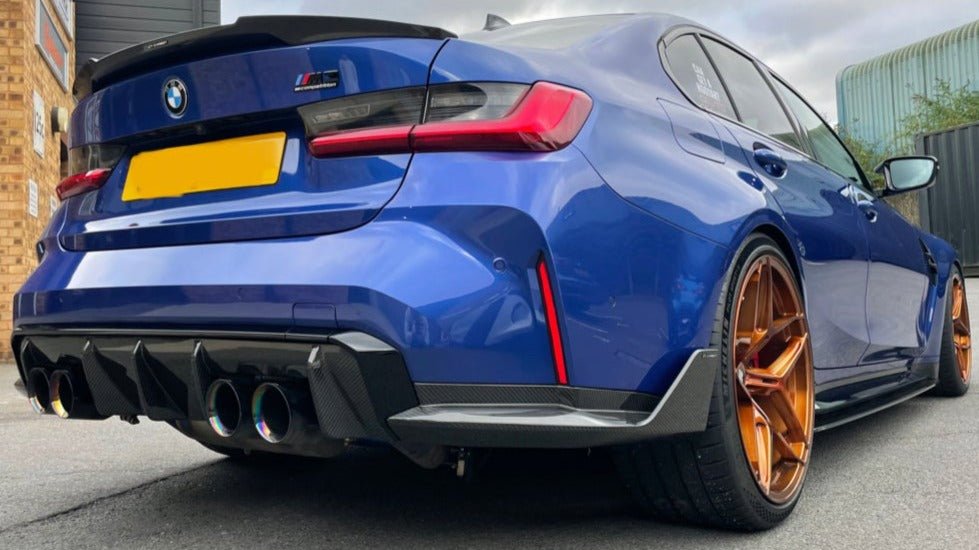 BMW G82 M4/G22  Coupé - Carbon Fibre V Style Boot Spoiler