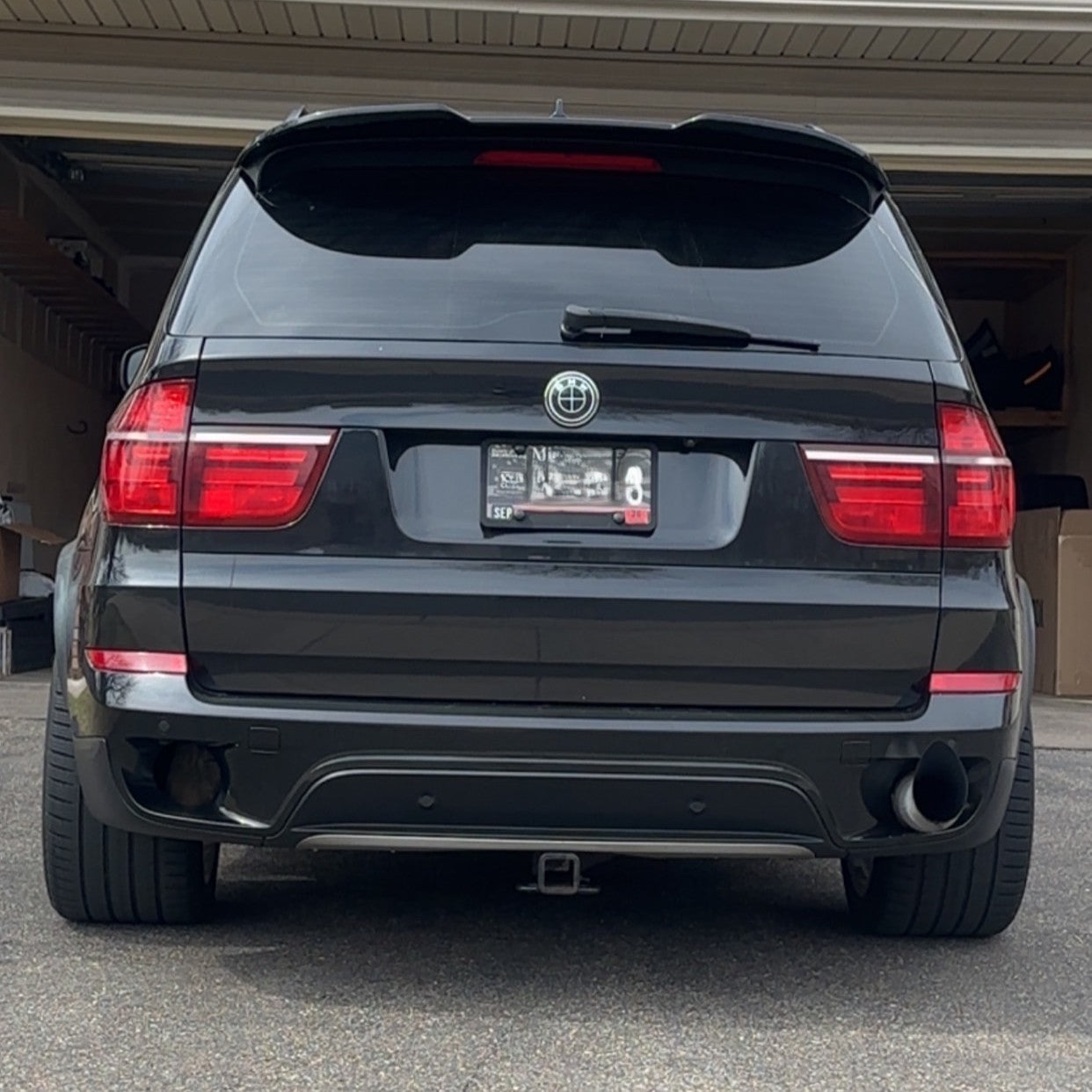 MP Style Gloss Black Roof Spoiler for BMW E70 X5 08-14