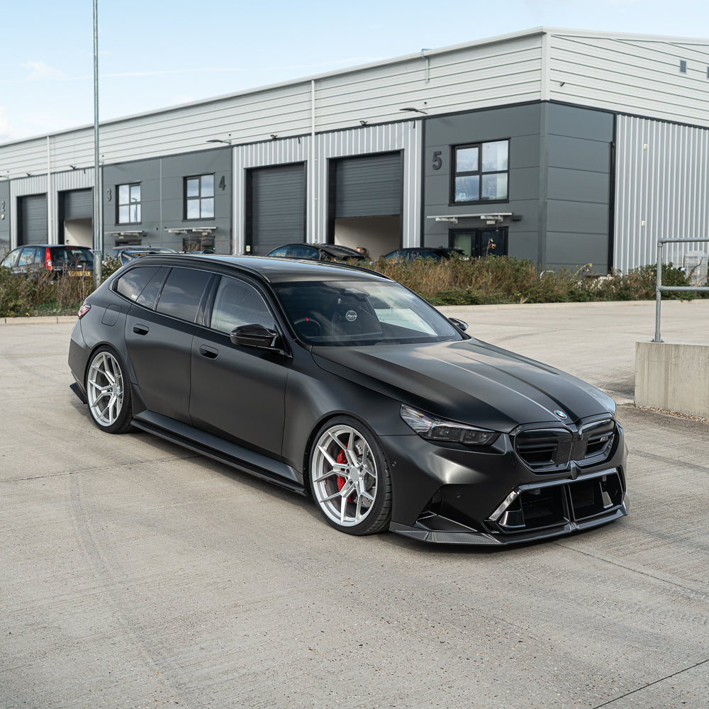 BMW G90 M5 & G99 M5 TOURING 2024+ CARBON FIBRE SIDE SKIRTS - V1 - CT DESIGN