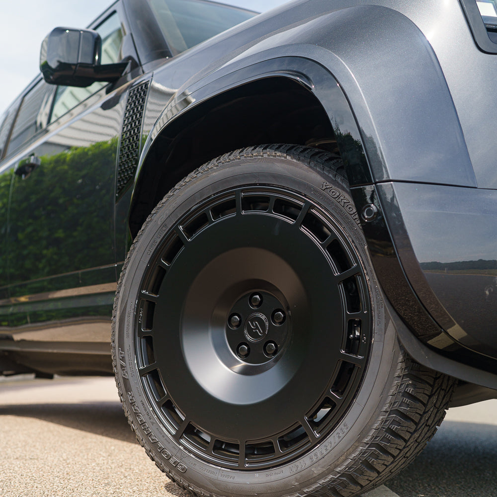 LAND ROVER DEFENDER 110 2020+ GLOSS BLACK ULTIMATE WIDE ARCH KIT