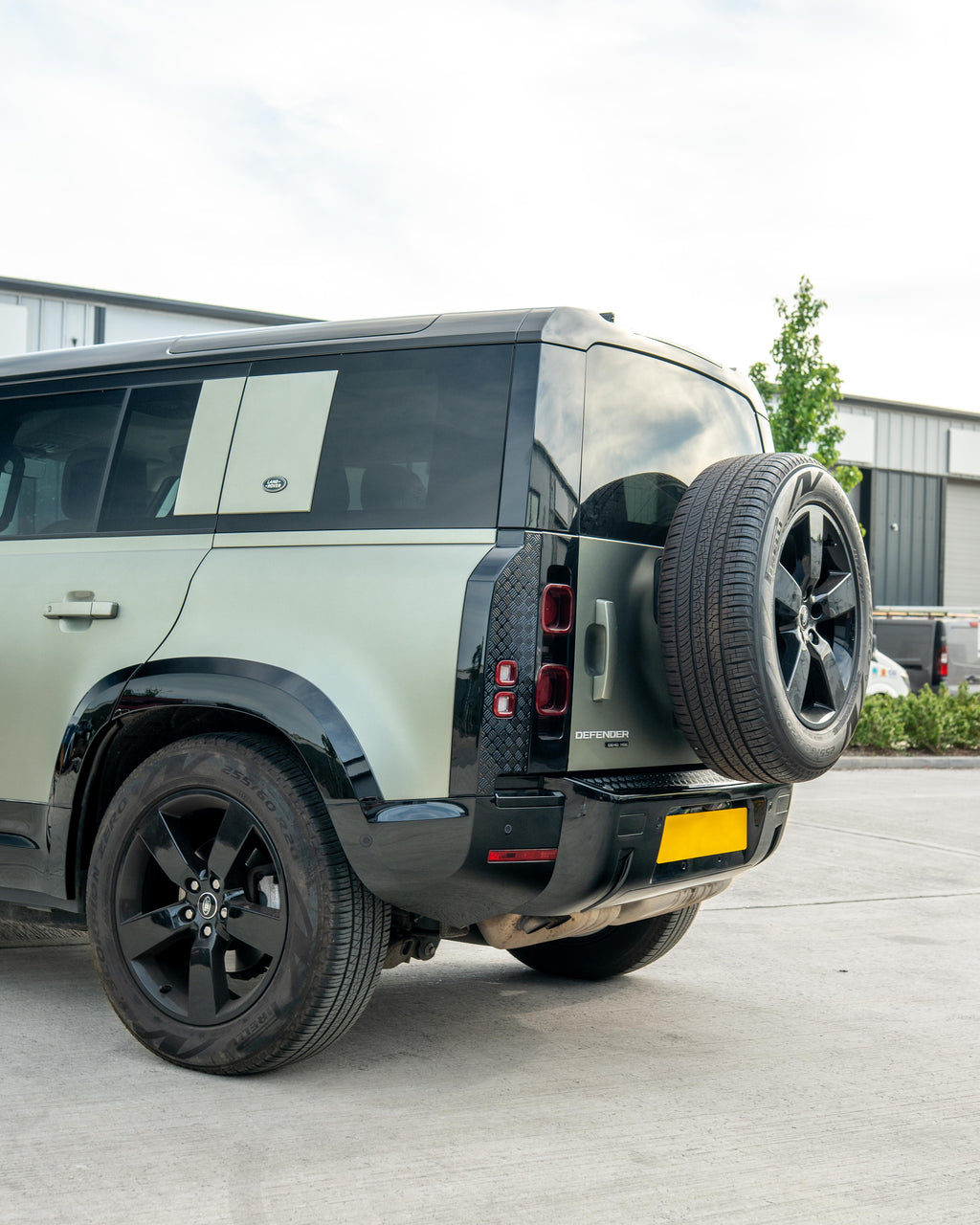 LAND ROVER DEFENDER L663 110 GLOSS BLACK ANTI SCRATCH TRIM SET