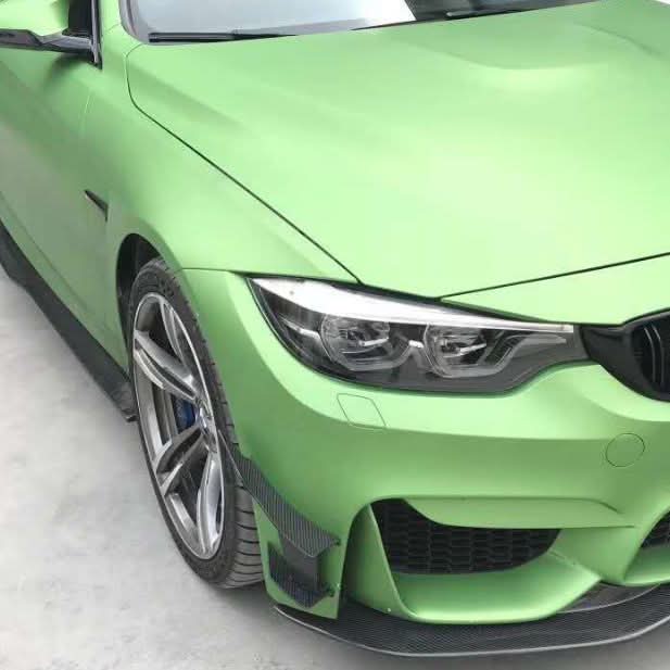 MAD Style Carbon Fibre Front Canards for BMW F80 M3 F82 F83 M4 14-20