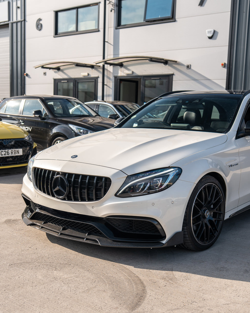MERCEDES W205 C63 AMG 2014-2018 AMG GT BLACK GRILLE (WITH CAMERA)