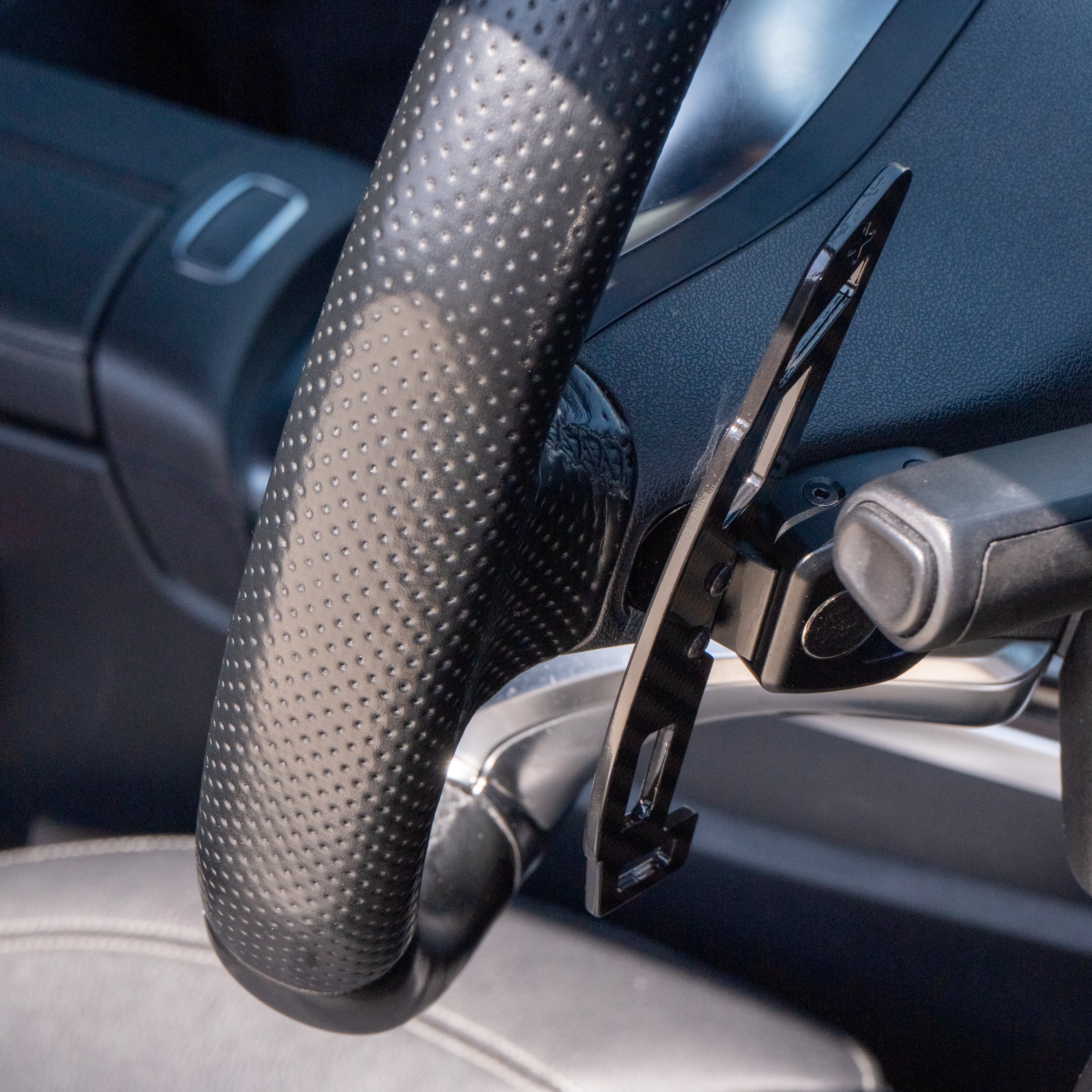 MERCREDES AMG MAGNETIC CARBON FIBRE SHIFTER PADDLES