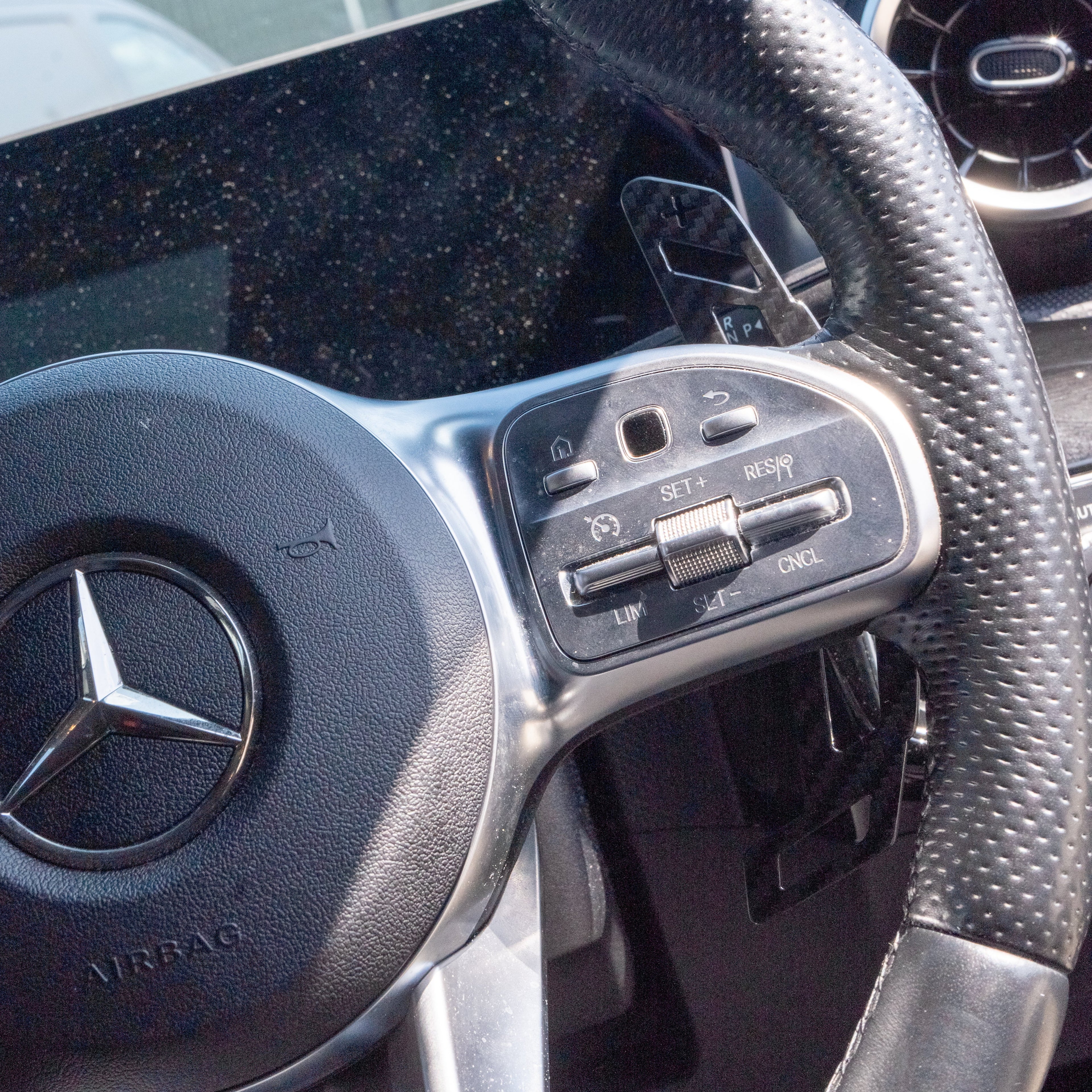 MERCREDES AMG MAGNETIC CARBON FIBRE SHIFTER PADDLES