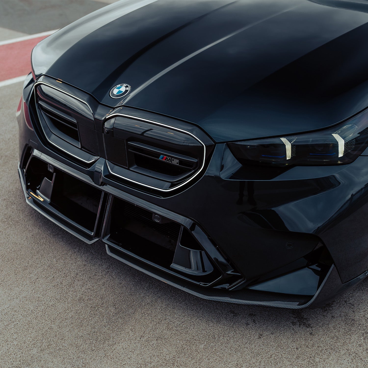 MHC+ BMW G90 & G99 M5 Performance Style Front Splitter In Pre Preg Carbon Fibre