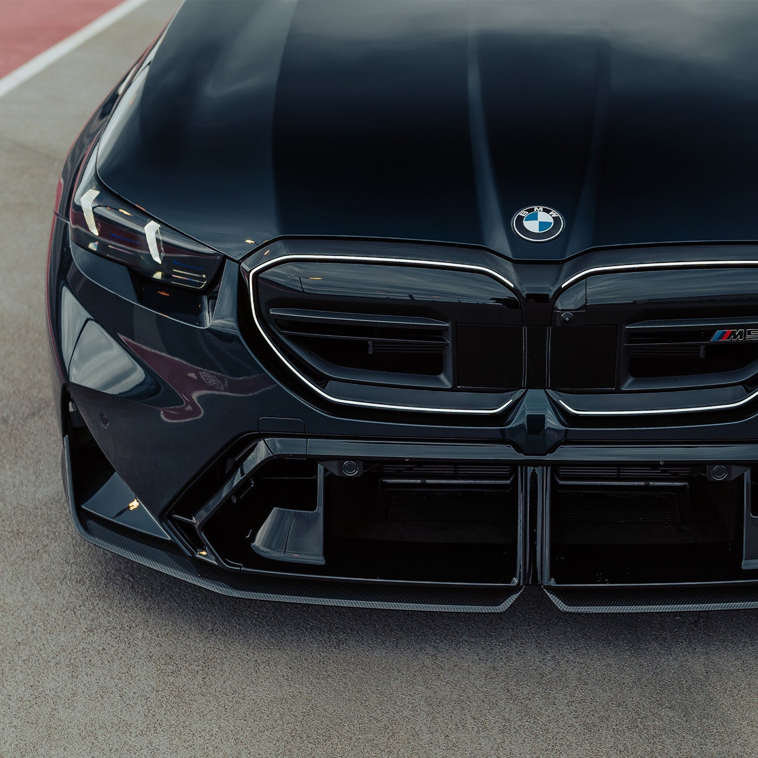 MHC+ BMW G90 & G99 M5 Performance Style Front Splitter In Pre Preg Carbon Fibre