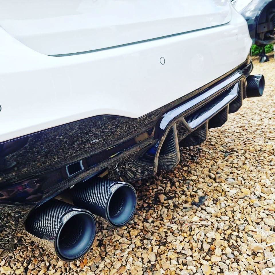 MP Style Carbon Fibre Rear Diffuser for BMW F90 M5 17-24