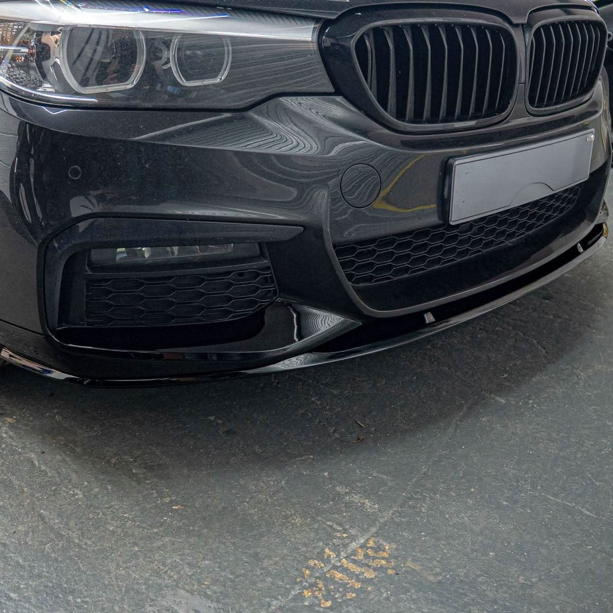 MP Style Gloss Black Front Splitter for BMW G30 G31 5 Series Pre-LCI 17-20