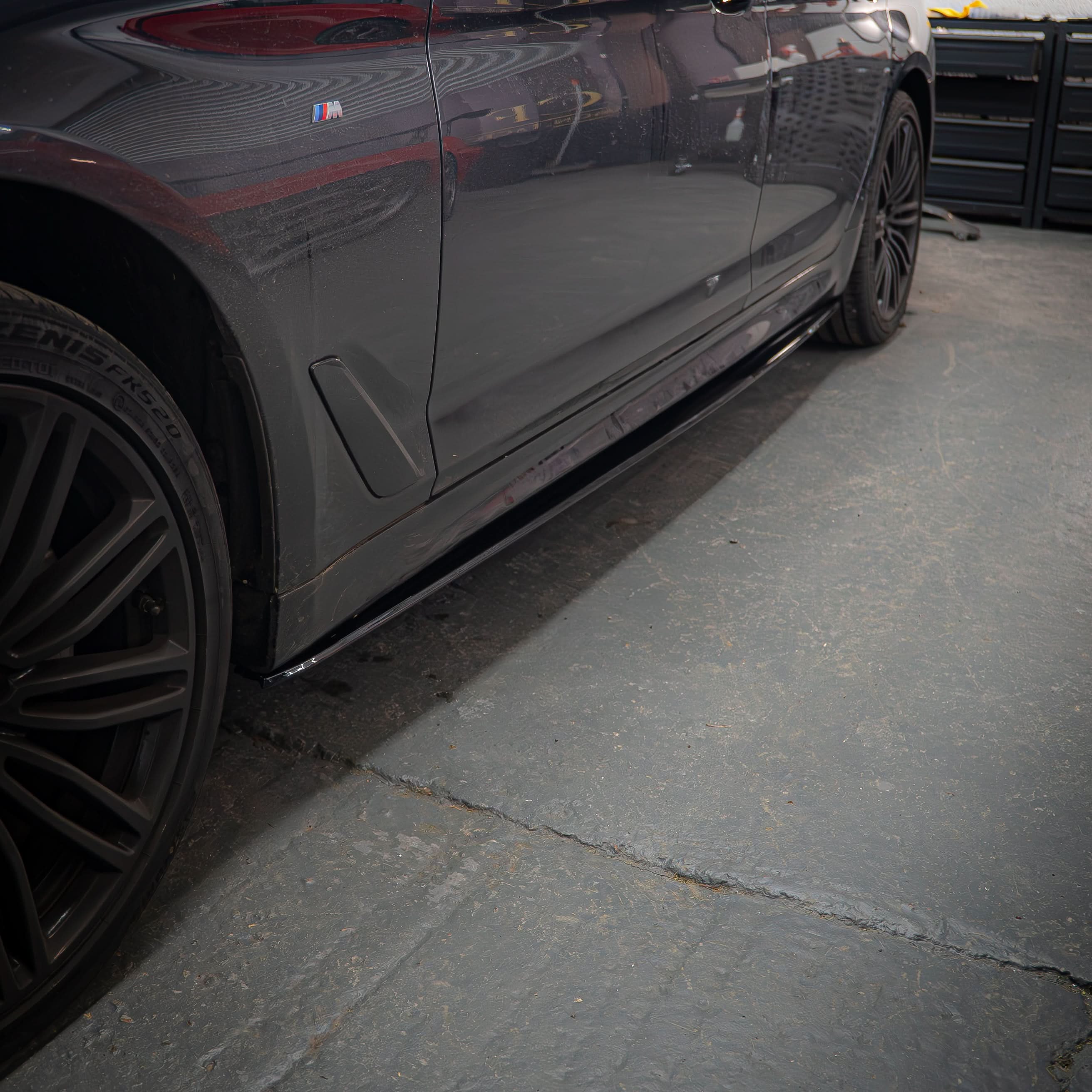 MP Style Gloss Black Side Skirts for BMW G30 G31 5 Series F90 M5 17-Present