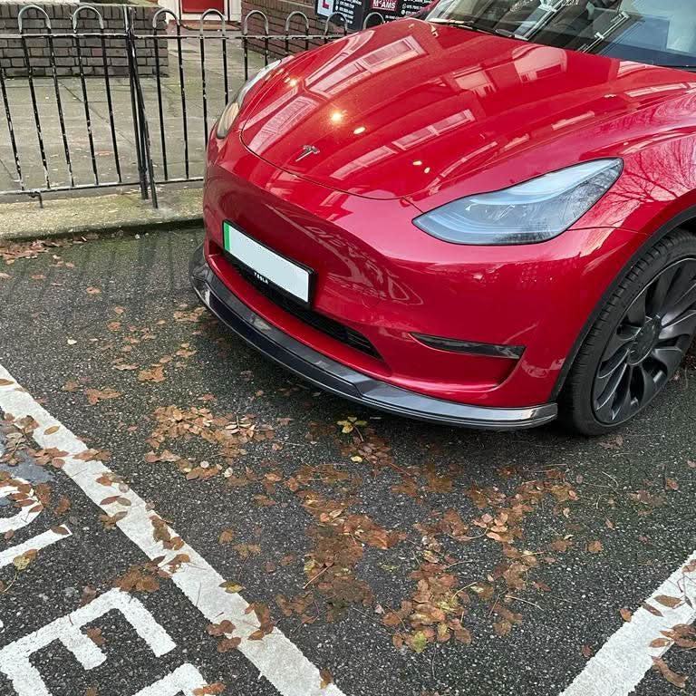 P Style Carbon Fibre Front Splitter for Tesla Model Y 19-23