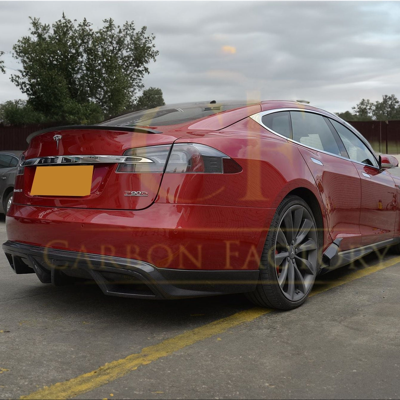 P Style Carbon Fibre Rear Diffuser for Tesla Model S P85 14-15
