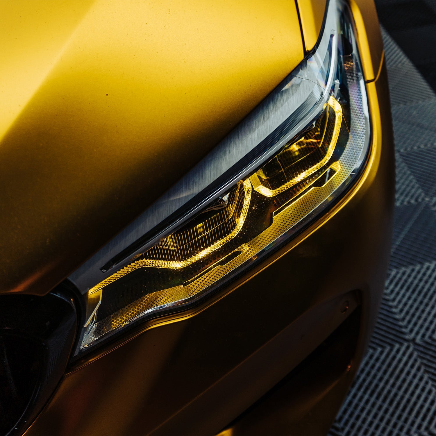 R44 BMW M5 CSL Yellow Daytime Running Lights LED Module Set UK/EU (F90 Pre LCI)