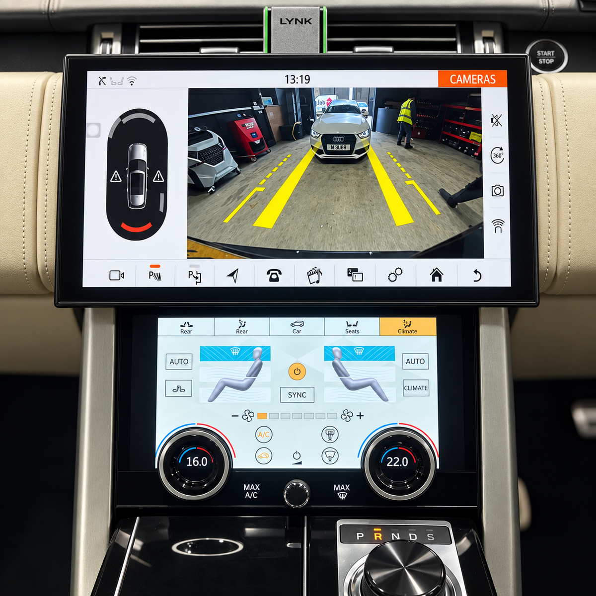 Range Rover Vogue L405 13.3" (2013-ON) Android Screen Upgrade and Wireless Apple CarPlay