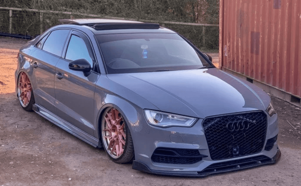 AUDI A3/S3/RS3 8V SALOON CARBON FIBRE SIDE SKIRTS