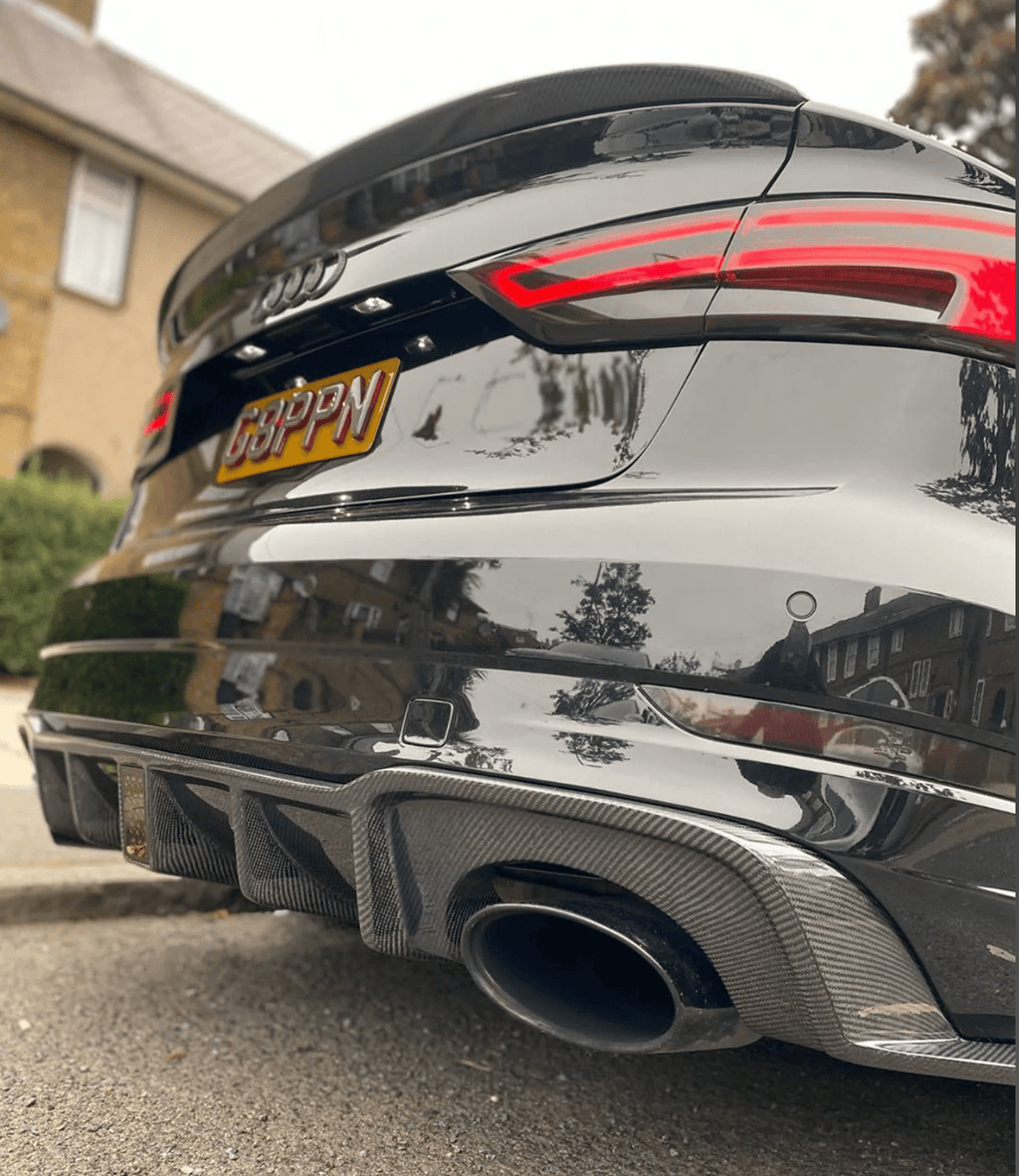 AUDI RS3 8V FACELIFT FULL CARBON FIBRE PACKAGE