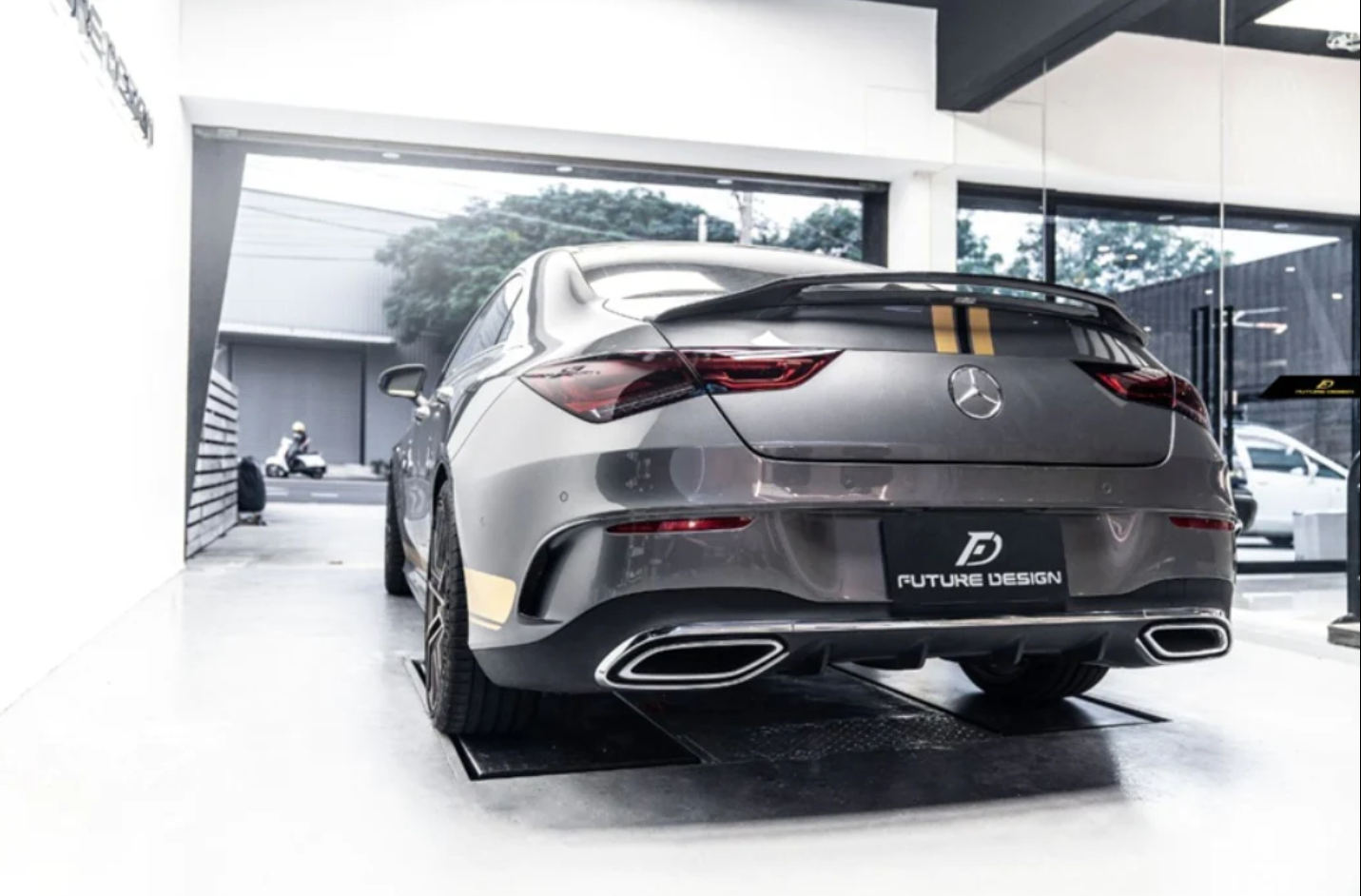 FUTURE DESIGN - MERCEDES BENZ C118 C250 CLA 35 CLA 45 CARBON FIBRE REAR SPOILER GT STYLE
