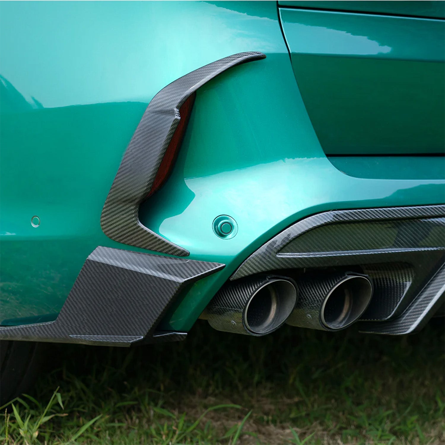 SooQoo BMW F95 X5M LCI Rear Diffuser In Gloss Carbon Fibre