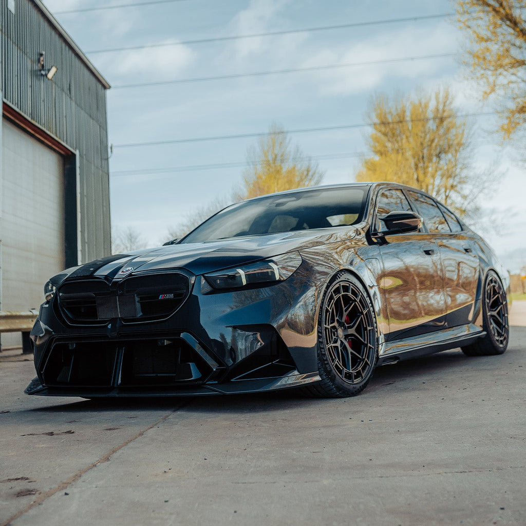 SooQoo BMW G90 & G99 M5 SQ-A Front Splitter In Gloss Carbon Fibre