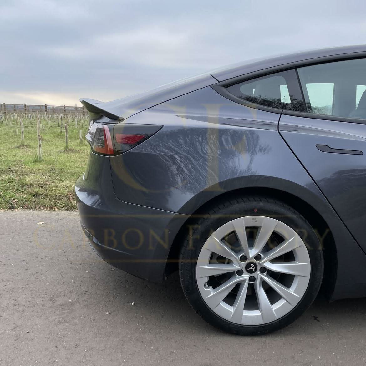 V Style Carbon Fibre Boot Spoiler for Tesla Model 3 16-23