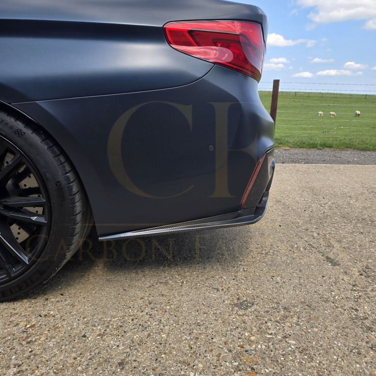 V Style Carbon Fibre Rear Diffuser for BMW G30 G31 5 Series M Sport F90 M5 17-23