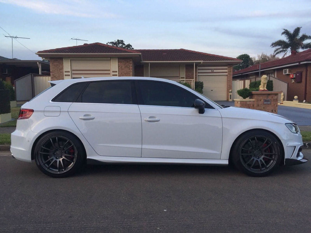 V Style Carbon Fibre Side Skirts for Audi A3 Hatchback S Line 13-15