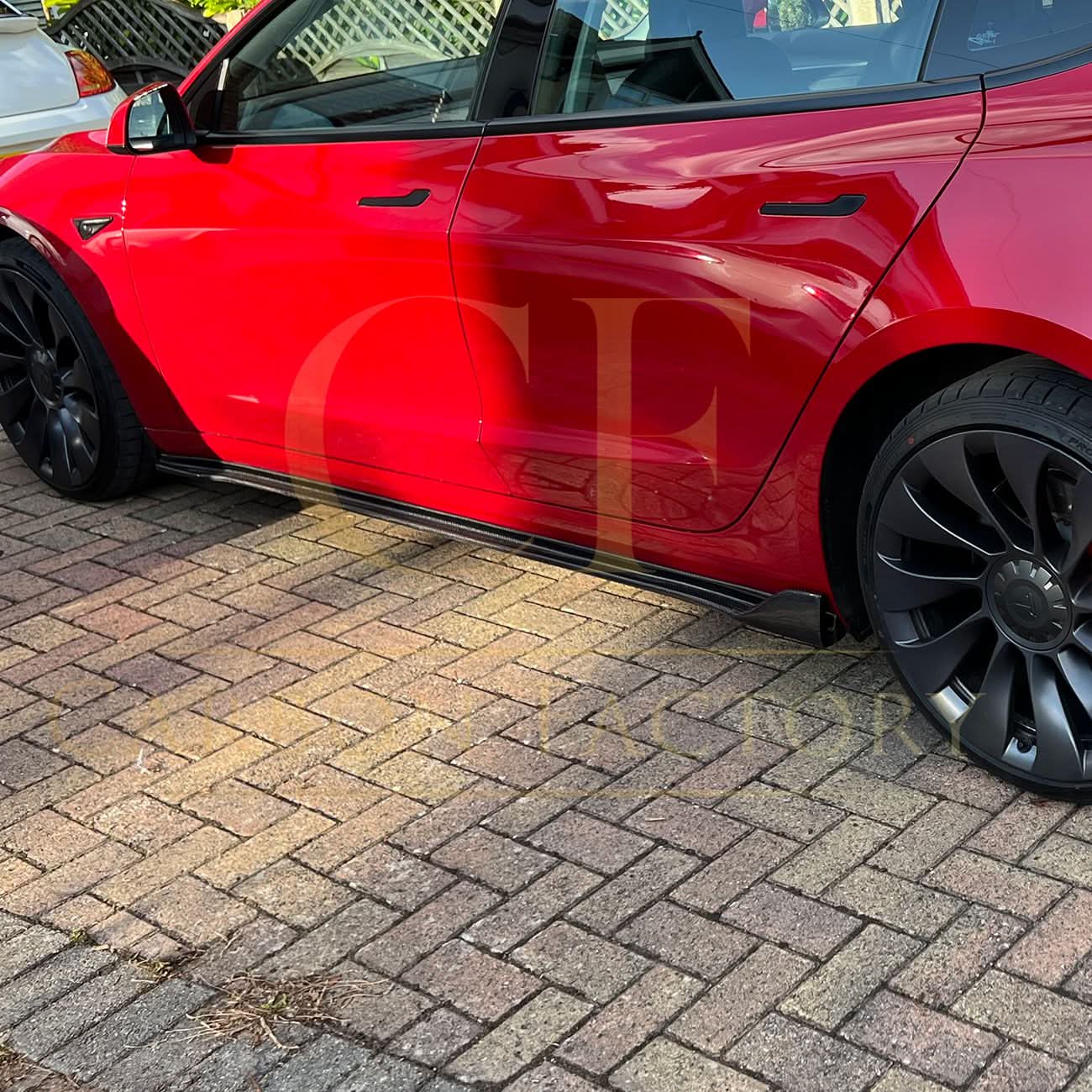 V Style Carbon Fibre Side Skirts for Tesla Model 3 16-23