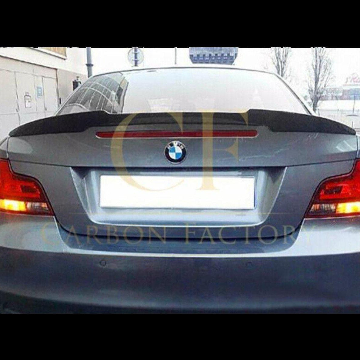 V Style Pre-Preg Carbon Fibre Boot Spoiler for BMW 1 Series E82 2007-2013