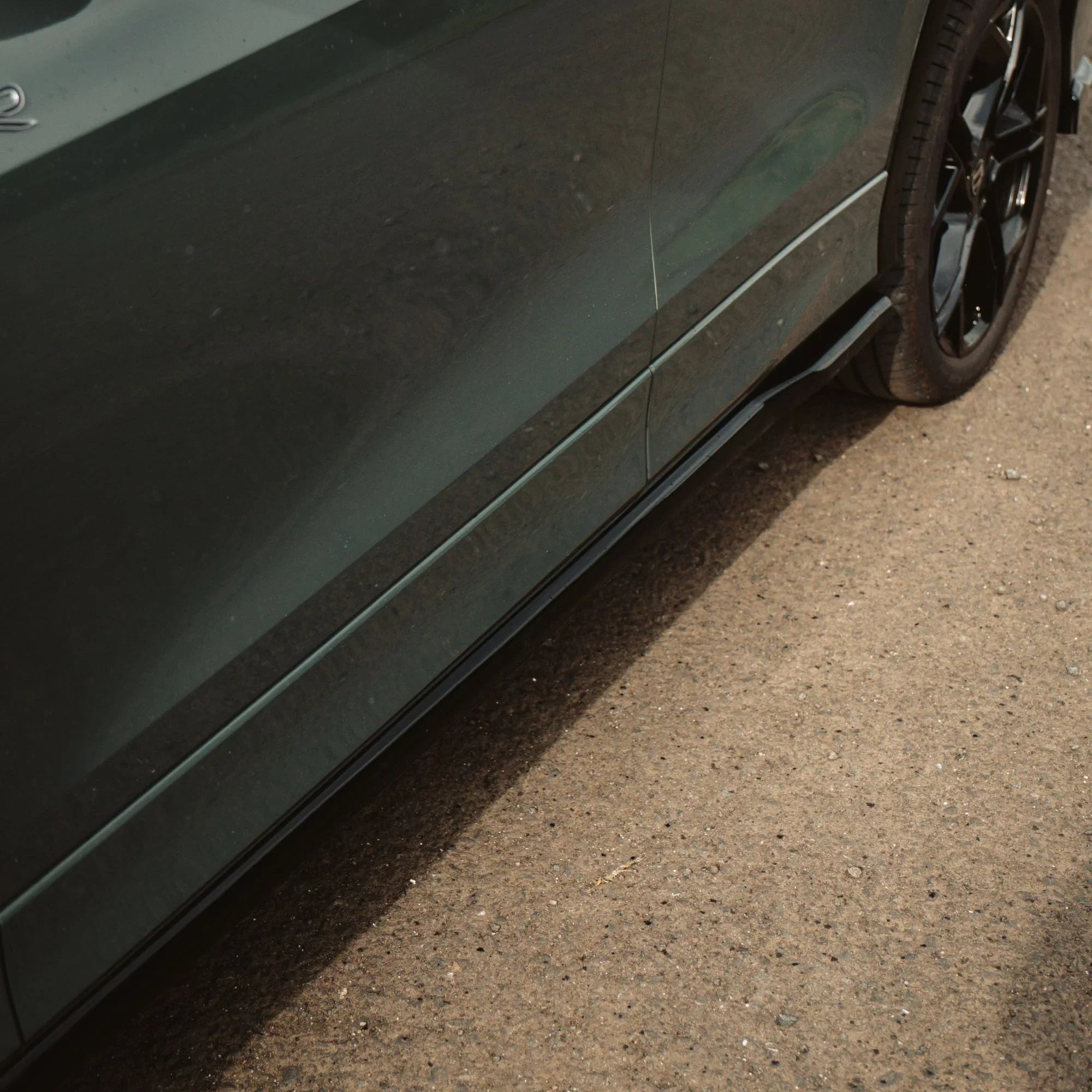 Side Skirts In Gloss Black For VW Tayron MK1 2025 On