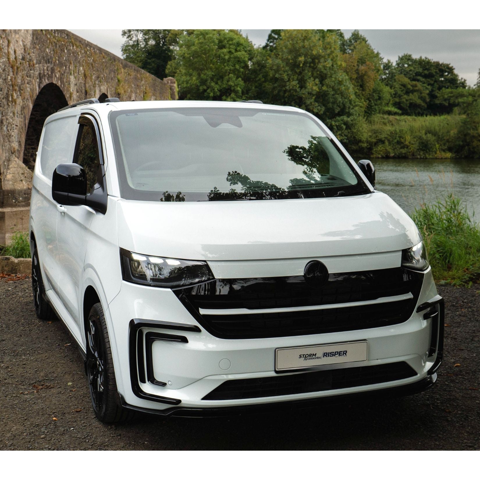 V1 Premium Aero Kit In Gloss Black For Volkswagen Transporter T7 SWB 2025 on