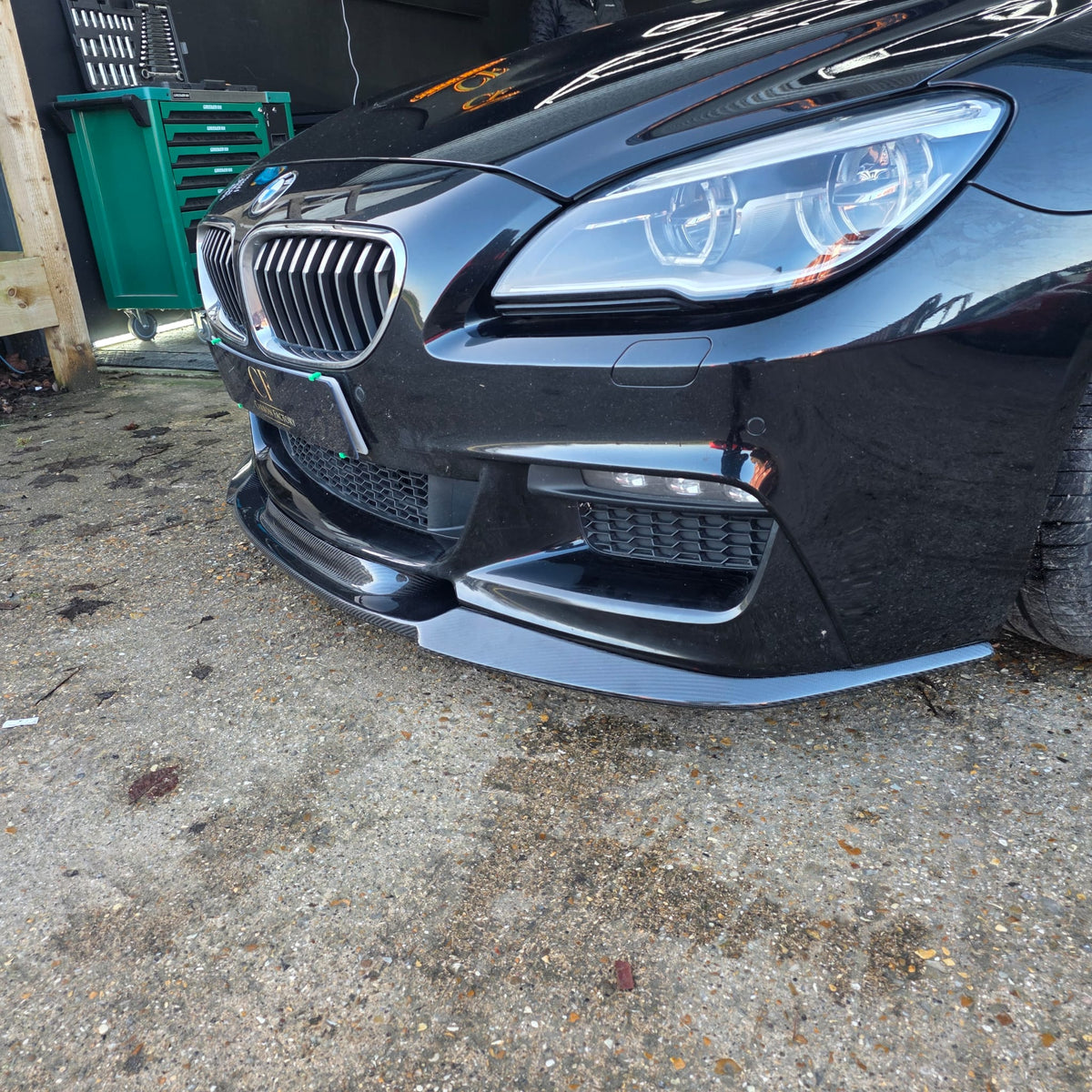 V Style Carbon Fibre Front Splitter for BMW F06 F12 F13 6 Series 11-18