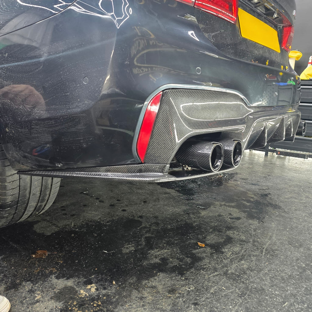 V Style Carbon Fibre Rear Diffuser for BMW G30 G31 5 Series M Sport F90 M5 17-23