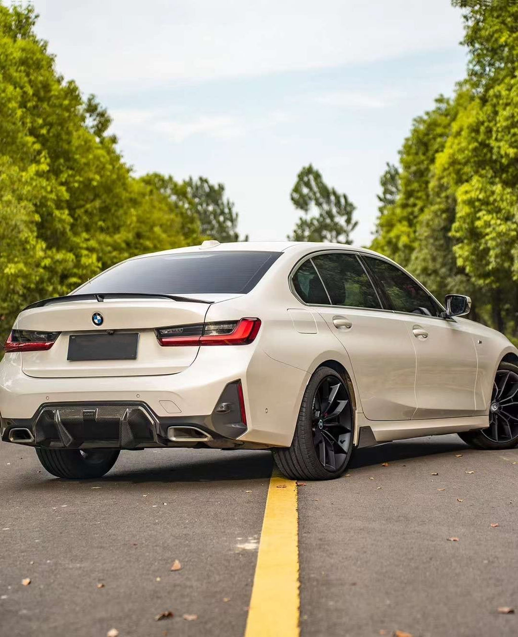 ACHEN CYBE - BMW 3 SERIES G20 LCI DRY CARBON FIBRE REAR DIFFUSER