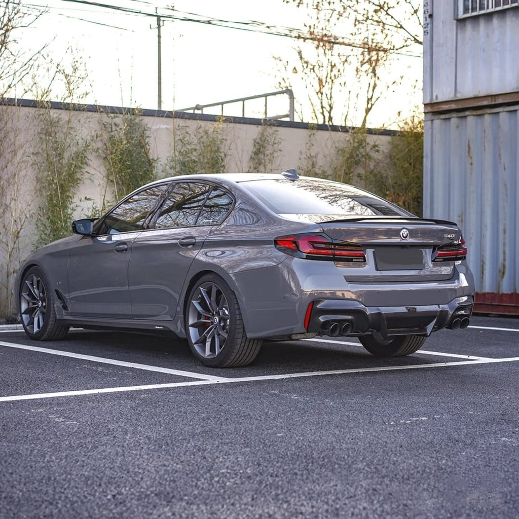 ACHEN CYBE - BMW 5 SERIES G30 LCI DRY CARBON FIBRE REAR DIFFUSER
