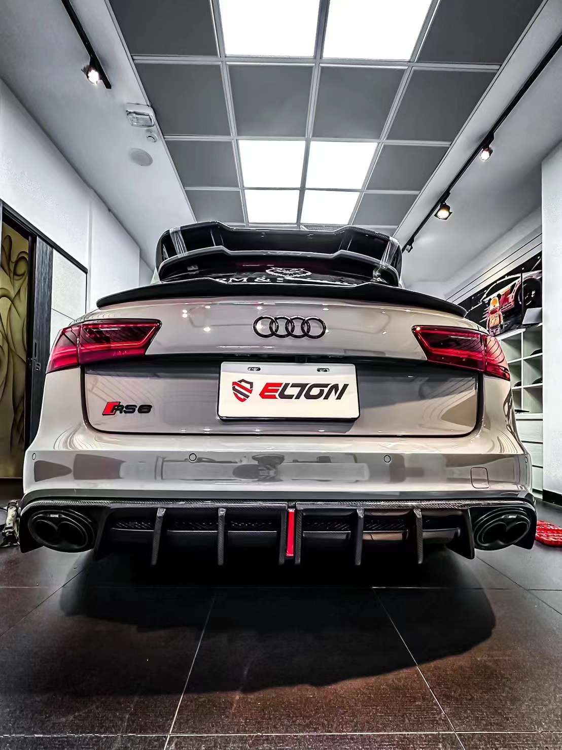 AE DESIGN - AUDI RS6 C7.5 CARBON FIBRE REAR DIFFUSER