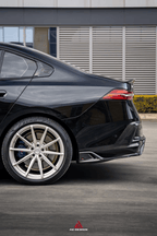 AE DESIGN - BMW I5 M60 G60 DRY CARBON LED REAR DIFFUSER