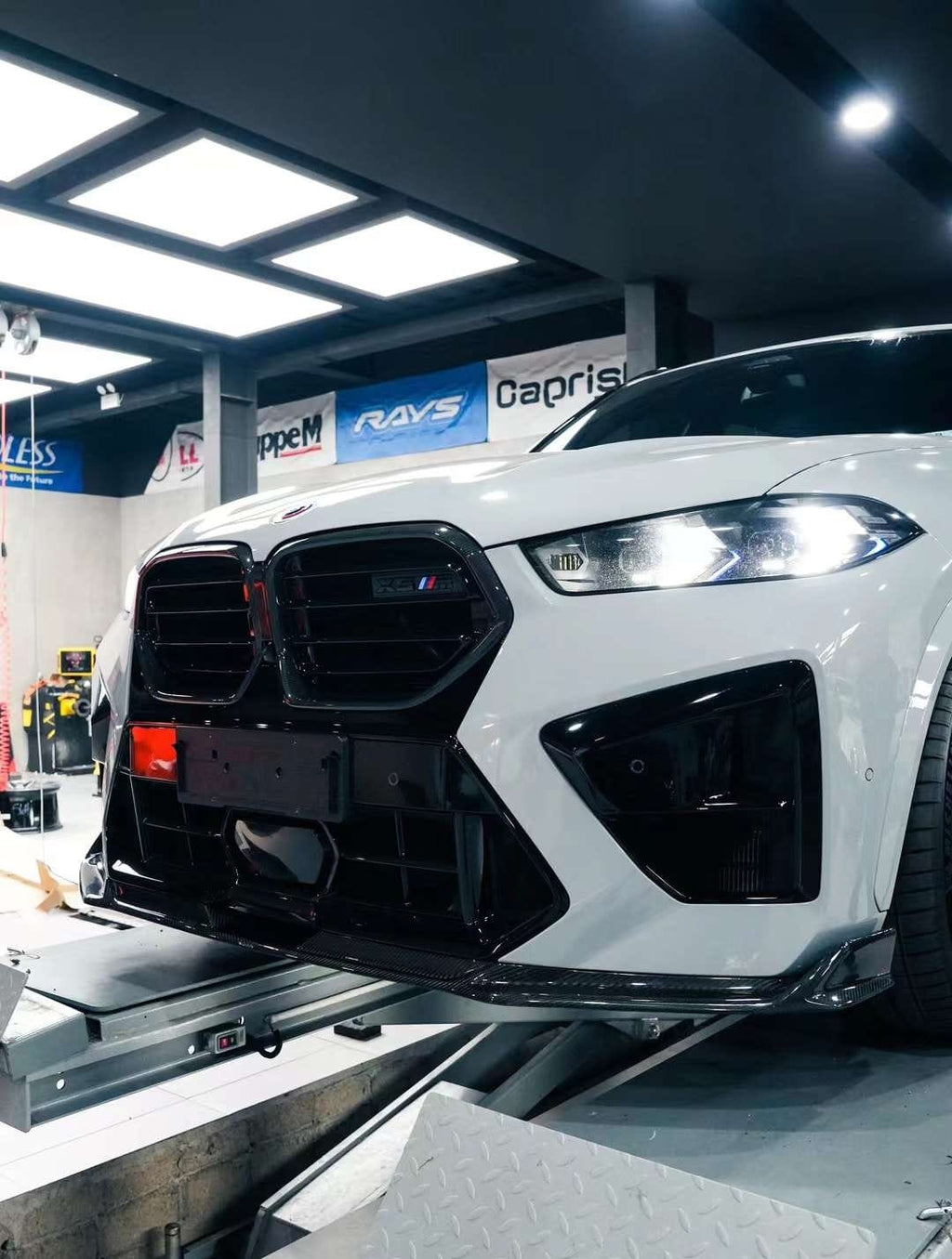 AE DESIGN - BMW X5M F95 LCI / X6M F96 LCI DRY CARBON FIBRE FRONT LIP