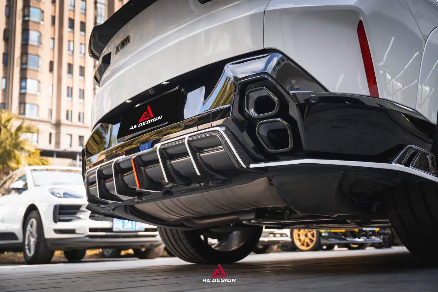 AE DESIGN - BMW XM G09 DRY CARBON FIBER LED REAR DIFFUSER