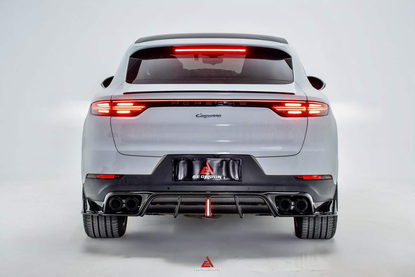 AE DESIGN - PORSCHE CAYENNE 9Y0 9Y3 DRY CARBON FIBRE REAR LED DIFFUSER
